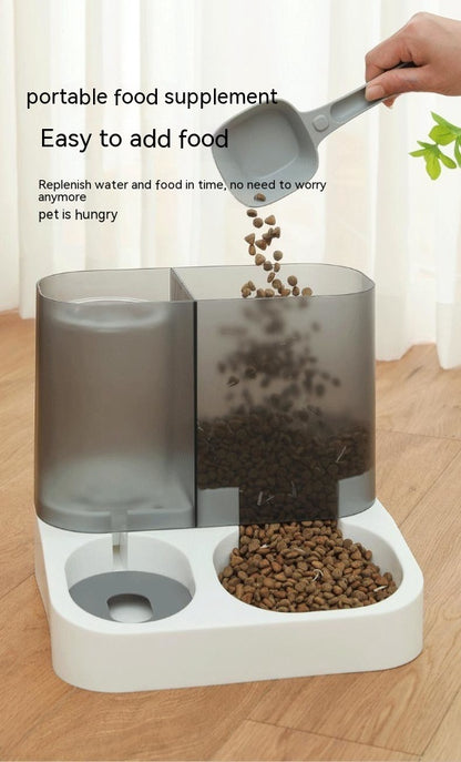 Snack-o-Matic: The All-Seeing Pet Feeder!