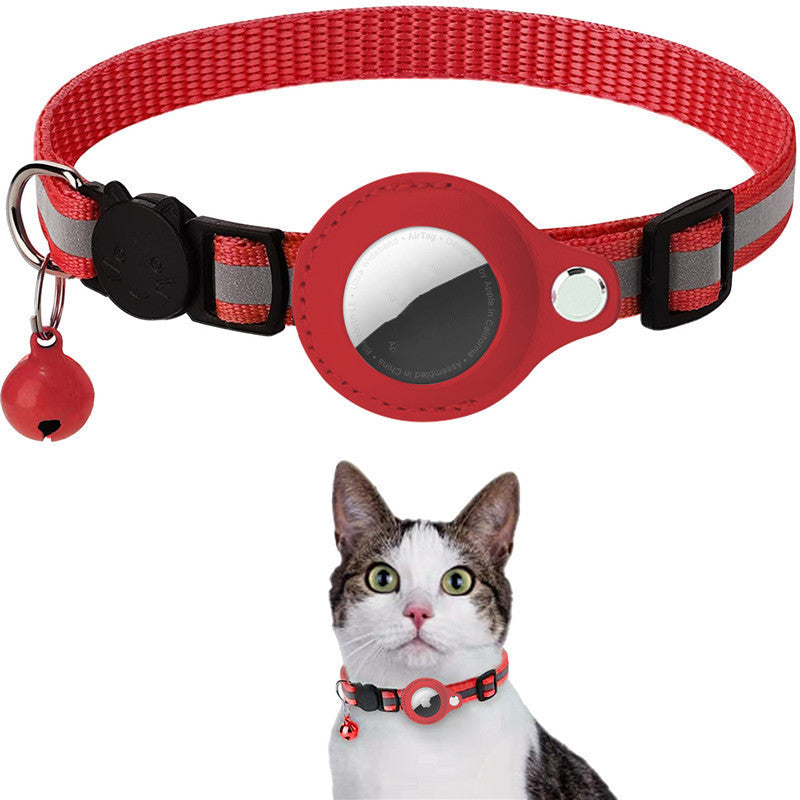 The Tag-Tastic Pet Shield: Reflective, Waterproof Airtag Collar Case!