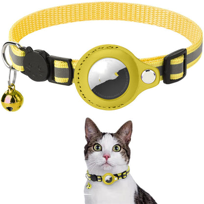 The Tag-Tastic Pet Shield: Reflective, Waterproof Airtag Collar Case!