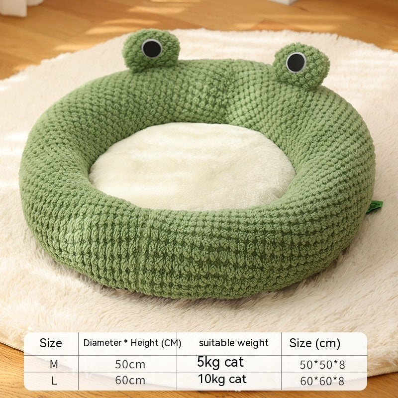 Frog-tastic Cozy Haven: The Plush Mat That Turns Small Pets into Royalty This Autumn & Winter!